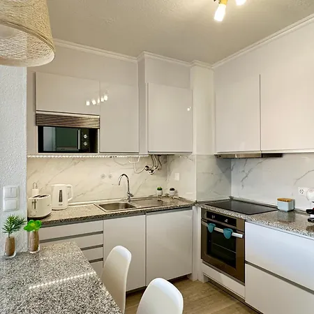 Front Apartament *